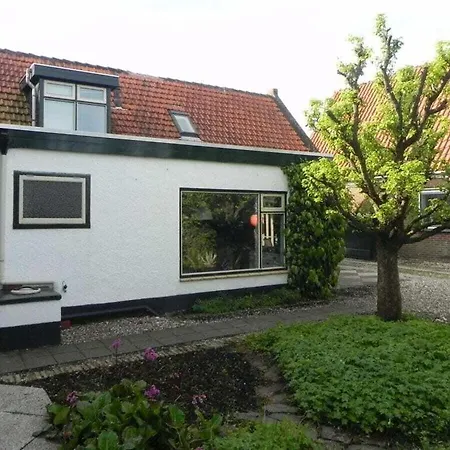 Holiday home Sjeeltje Comfortable